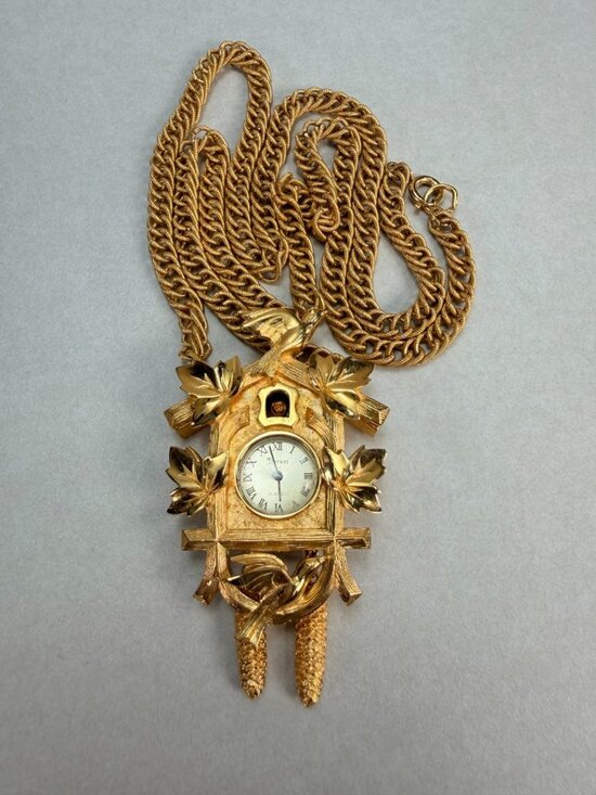 Crown Trifari Jewelry - Vintage Stunning Trifari Cuckoo Clock Pendant Watch Necklace Gold Tone Birds